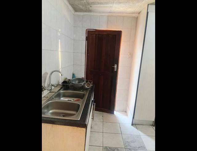 2 BEDROOM HOUSE FOR SALE IN EMDENI